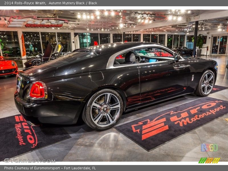 Autumn Mystery Black / Black 2014 Rolls-Royce Wraith