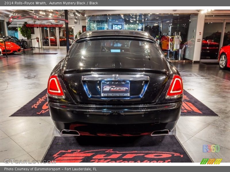 Autumn Mystery Black / Black 2014 Rolls-Royce Wraith