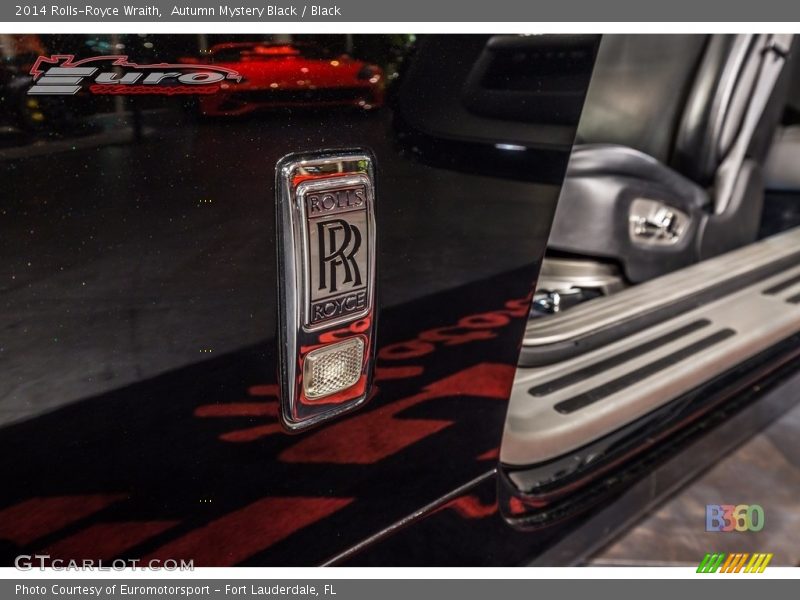 Autumn Mystery Black / Black 2014 Rolls-Royce Wraith