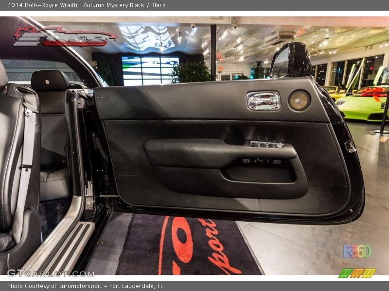 Autumn Mystery Black / Black 2014 Rolls-Royce Wraith