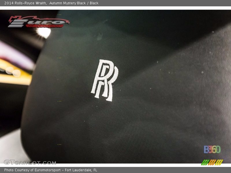 Autumn Mystery Black / Black 2014 Rolls-Royce Wraith