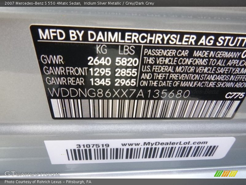 Iridium Silver Metallic / Grey/Dark Grey 2007 Mercedes-Benz S 550 4Matic Sedan
