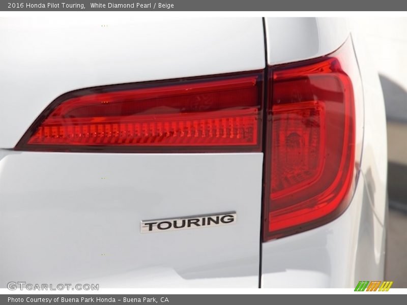 White Diamond Pearl / Beige 2016 Honda Pilot Touring