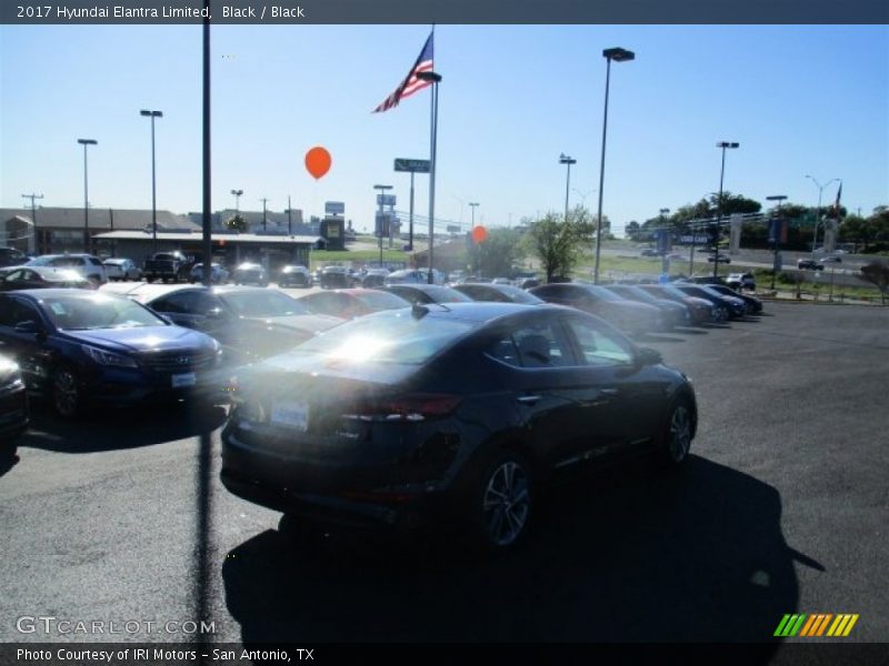 Black / Black 2017 Hyundai Elantra Limited