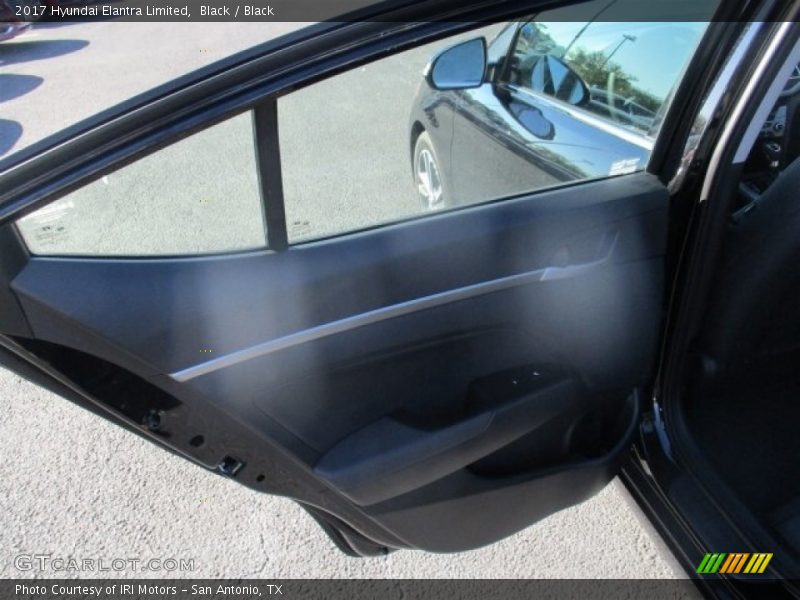 Black / Black 2017 Hyundai Elantra Limited