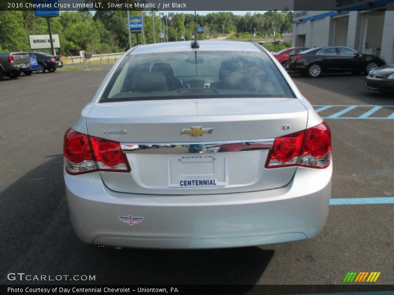 Silver Ice Metallic / Jet Black 2016 Chevrolet Cruze Limited LT