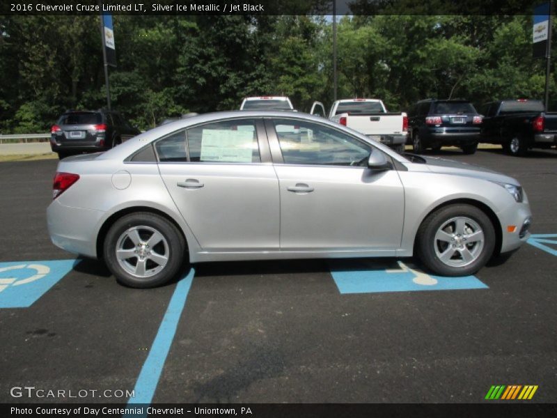 Silver Ice Metallic / Jet Black 2016 Chevrolet Cruze Limited LT