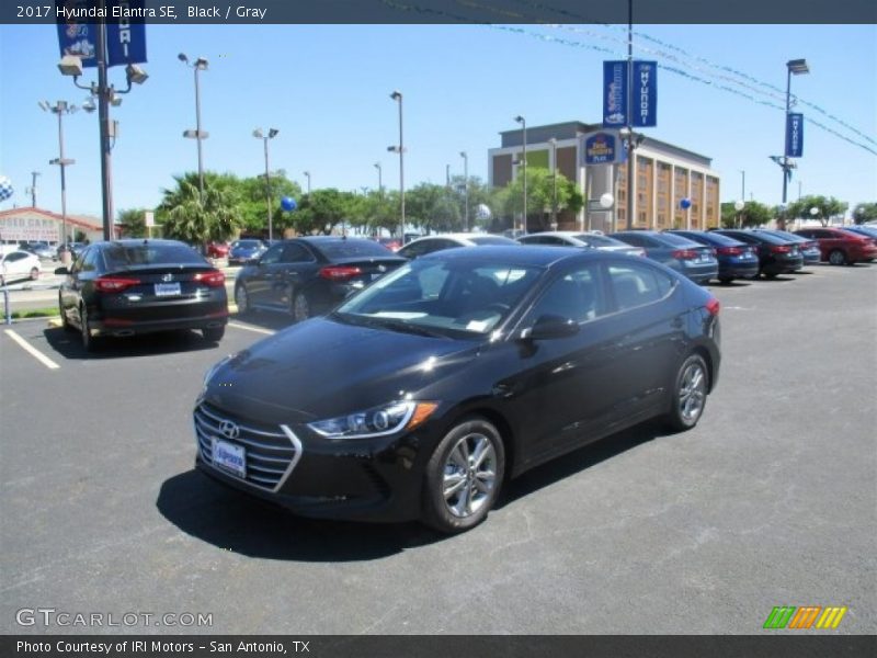 Black / Gray 2017 Hyundai Elantra SE