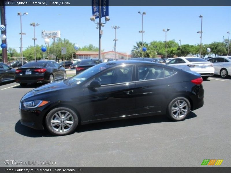Black / Gray 2017 Hyundai Elantra SE