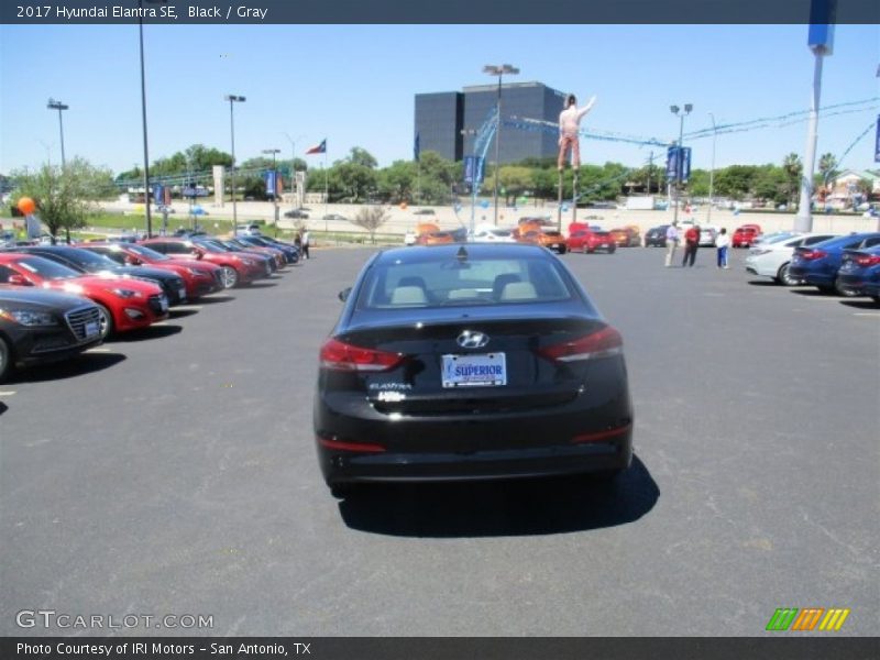 Black / Gray 2017 Hyundai Elantra SE