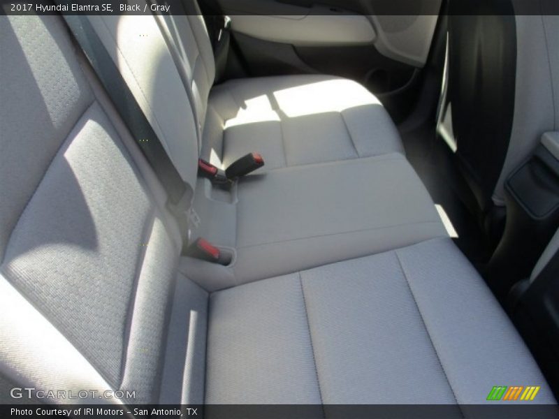 Black / Gray 2017 Hyundai Elantra SE