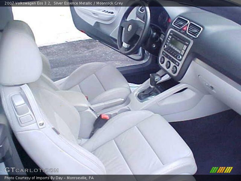 Silver Essence Metallic / Moonrock Grey 2007 Volkswagen Eos 3.2