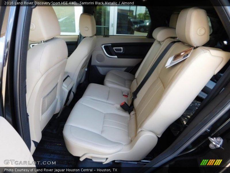 Santorini Black Metallic / Almond 2016 Land Rover Discovery Sport HSE 4WD