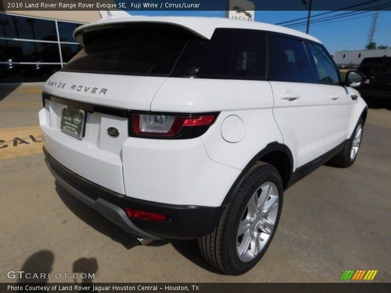 Fuji White / Cirrus/Lunar 2016 Land Rover Range Rover Evoque SE