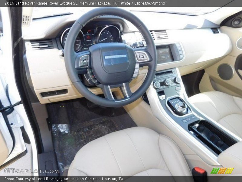 Espresso/Almond Interior - 2016 Range Rover Evoque SE Premium Package 