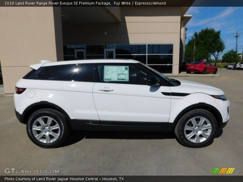 Fuji White / Espresso/Almond 2016 Land Rover Range Rover Evoque SE Premium Package