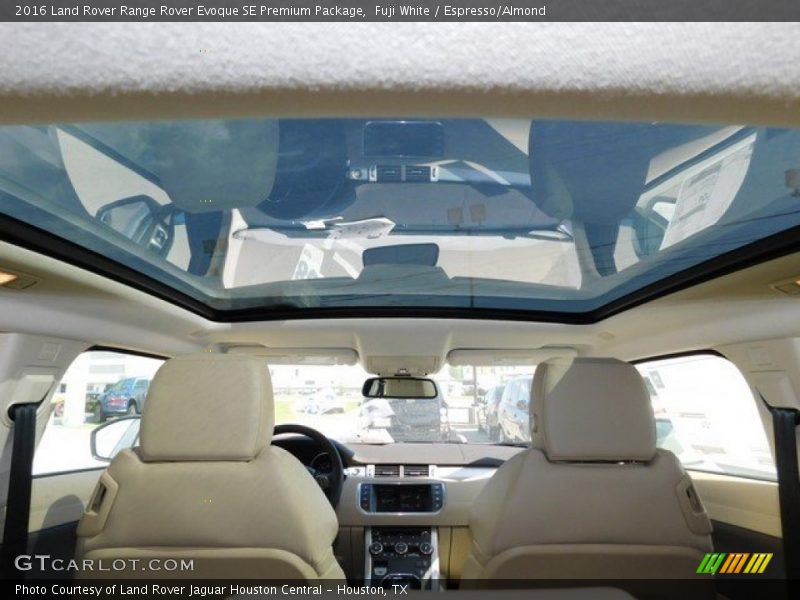 Fuji White / Espresso/Almond 2016 Land Rover Range Rover Evoque SE Premium Package