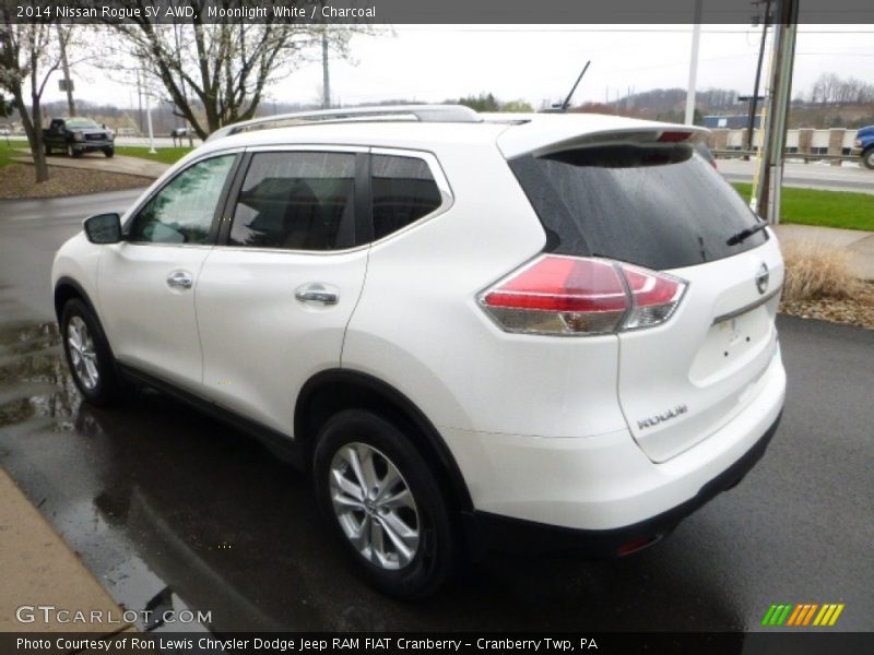 Moonlight White / Charcoal 2014 Nissan Rogue SV AWD
