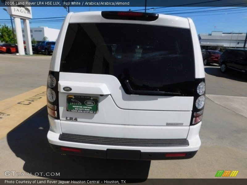 Fuji White / Arabica/Arabica/Almond 2016 Land Rover LR4 HSE LUX