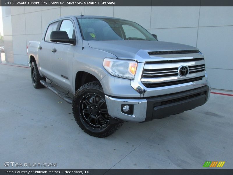 Silver Sky Metallic / Graphite 2016 Toyota Tundra SR5 CrewMax