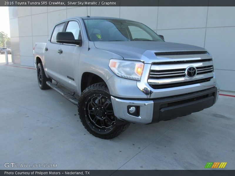 Silver Sky Metallic / Graphite 2016 Toyota Tundra SR5 CrewMax