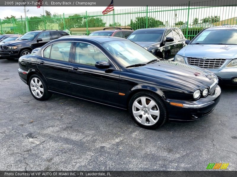 Ebony Black / Champagne 2005 Jaguar X-Type 3.0
