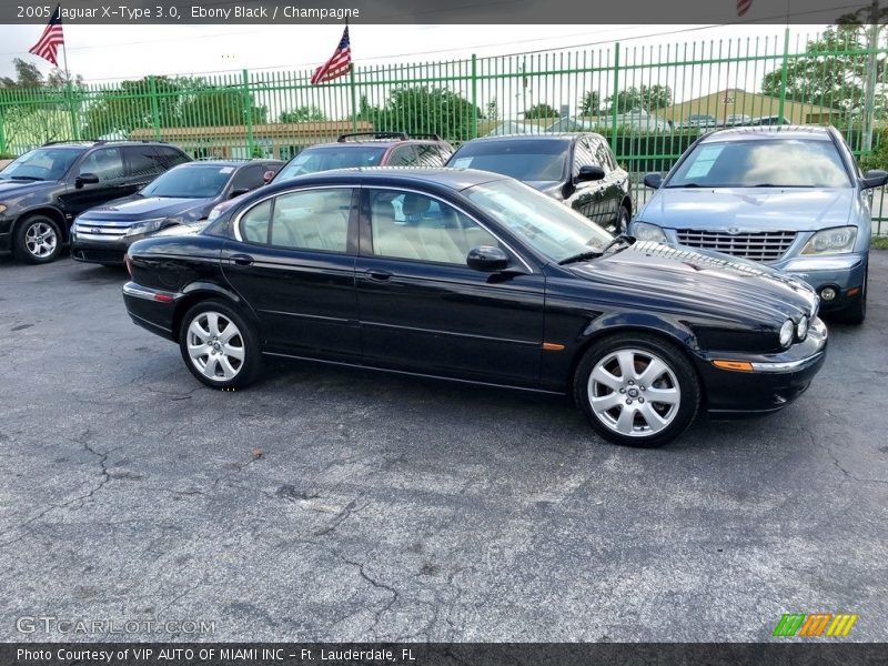 Ebony Black / Champagne 2005 Jaguar X-Type 3.0