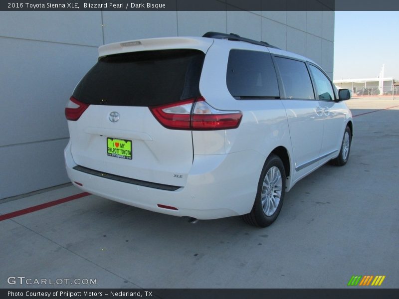 Blizzard Pearl / Dark Bisque 2016 Toyota Sienna XLE