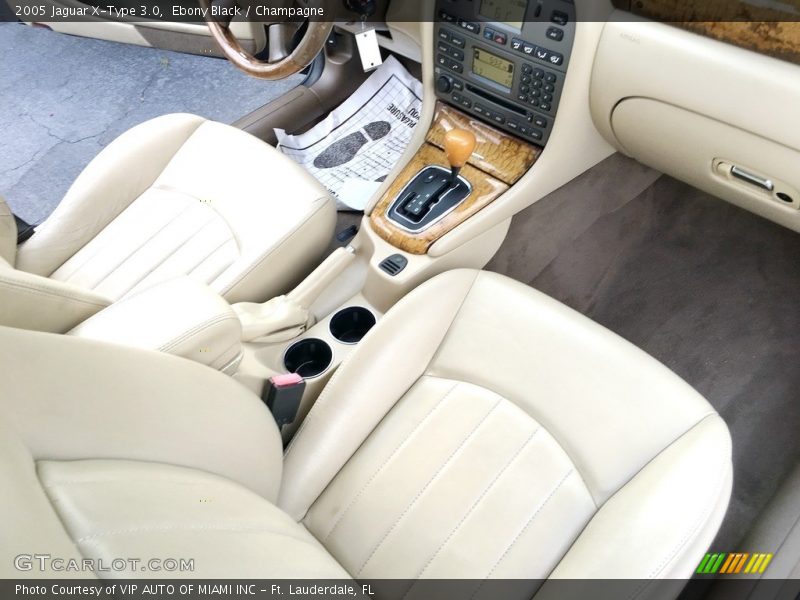Ebony Black / Champagne 2005 Jaguar X-Type 3.0