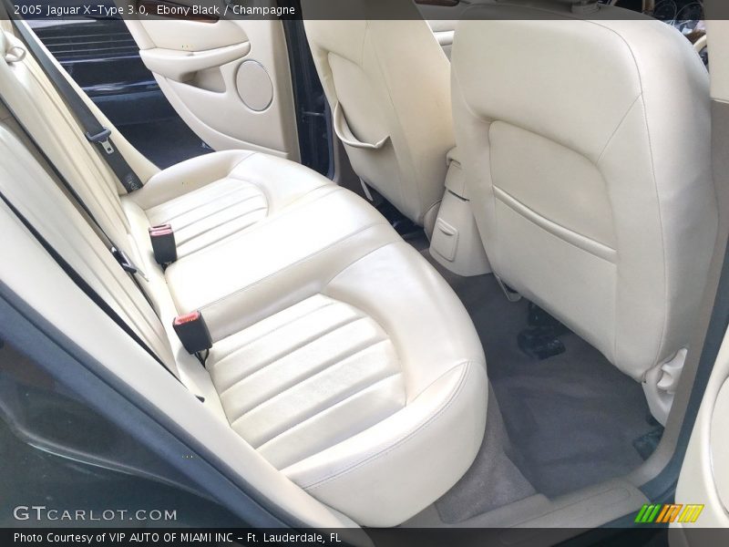 Ebony Black / Champagne 2005 Jaguar X-Type 3.0