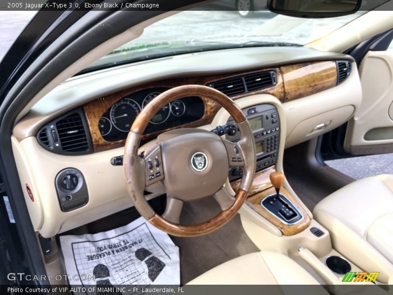 Ebony Black / Champagne 2005 Jaguar X-Type 3.0