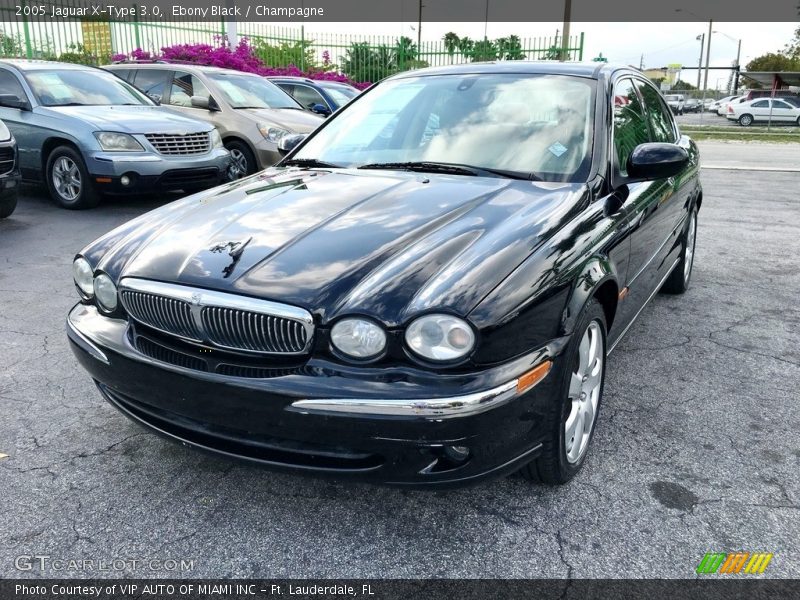 Ebony Black / Champagne 2005 Jaguar X-Type 3.0