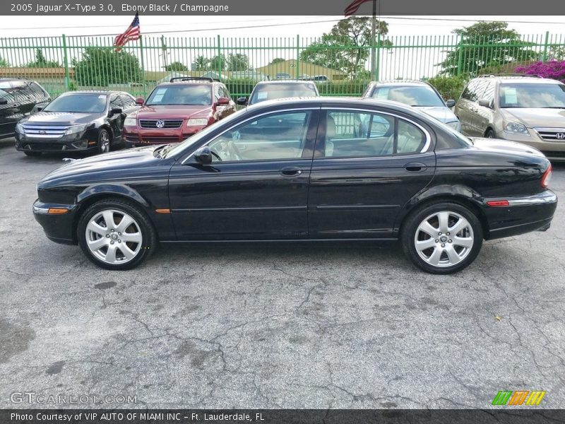 Ebony Black / Champagne 2005 Jaguar X-Type 3.0