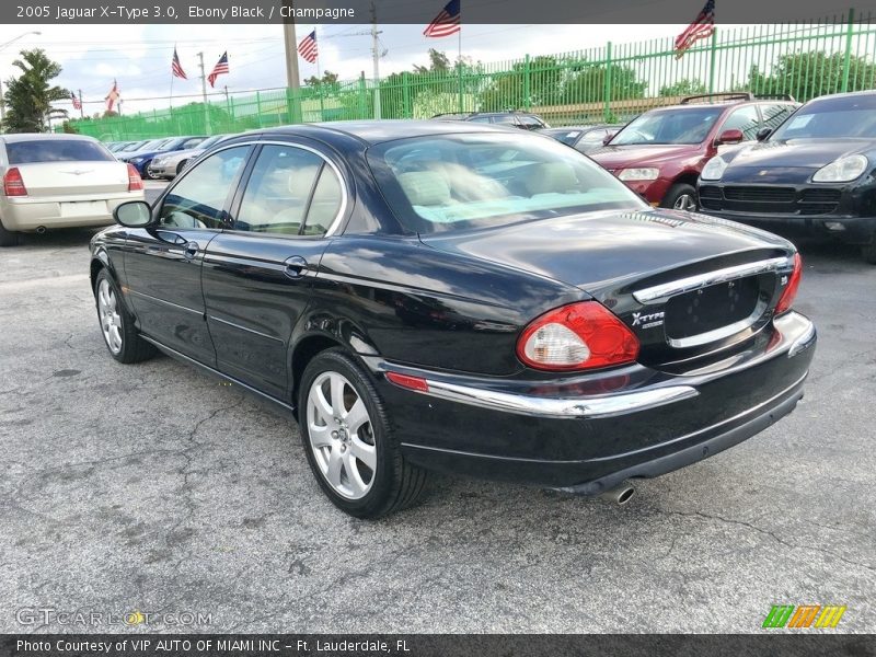 Ebony Black / Champagne 2005 Jaguar X-Type 3.0