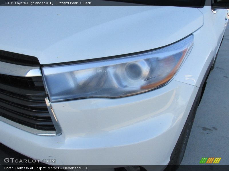 Blizzard Pearl / Black 2016 Toyota Highlander XLE