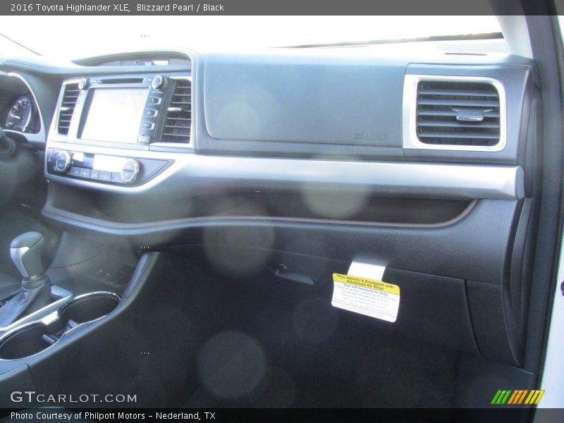 Blizzard Pearl / Black 2016 Toyota Highlander XLE