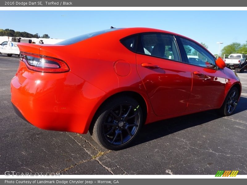 TorRed / Black 2016 Dodge Dart SE