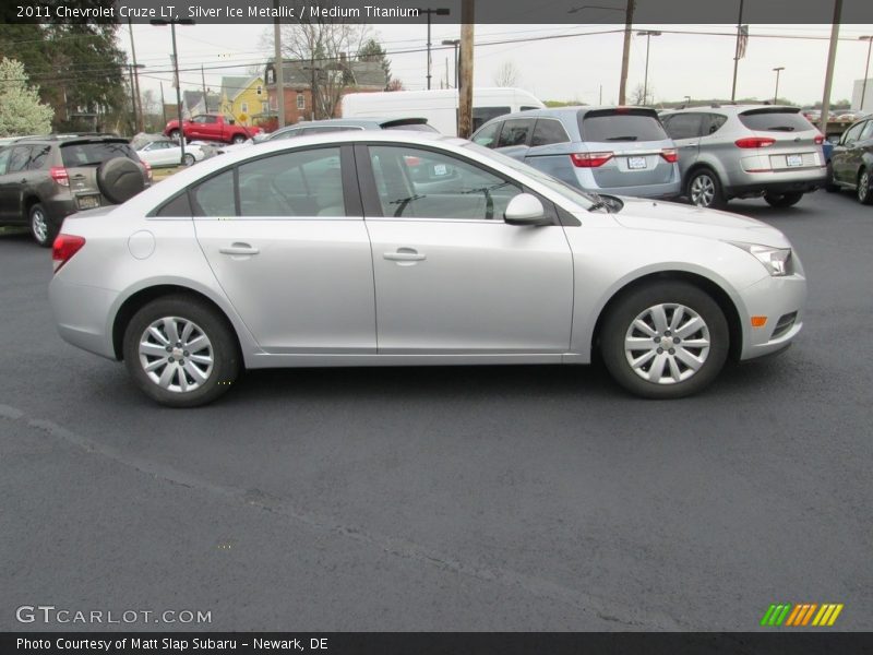Silver Ice Metallic / Medium Titanium 2011 Chevrolet Cruze LT