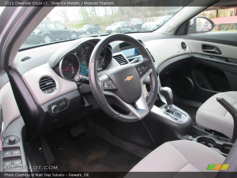 Silver Ice Metallic / Medium Titanium 2011 Chevrolet Cruze LT