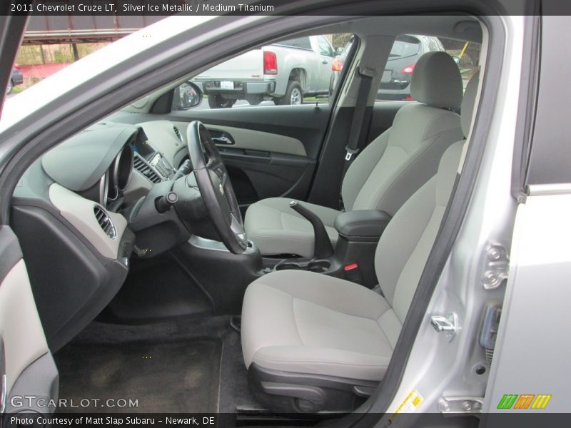 Silver Ice Metallic / Medium Titanium 2011 Chevrolet Cruze LT