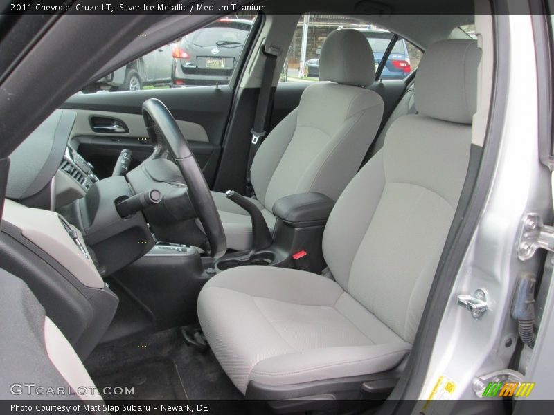 Silver Ice Metallic / Medium Titanium 2011 Chevrolet Cruze LT