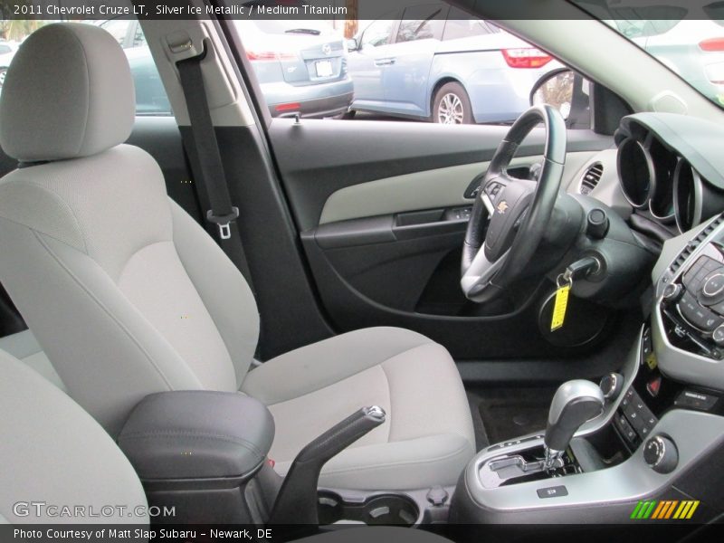 Silver Ice Metallic / Medium Titanium 2011 Chevrolet Cruze LT