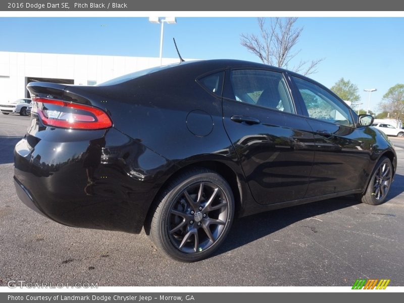 Pitch Black / Black 2016 Dodge Dart SE
