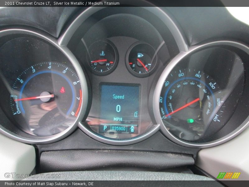 Silver Ice Metallic / Medium Titanium 2011 Chevrolet Cruze LT