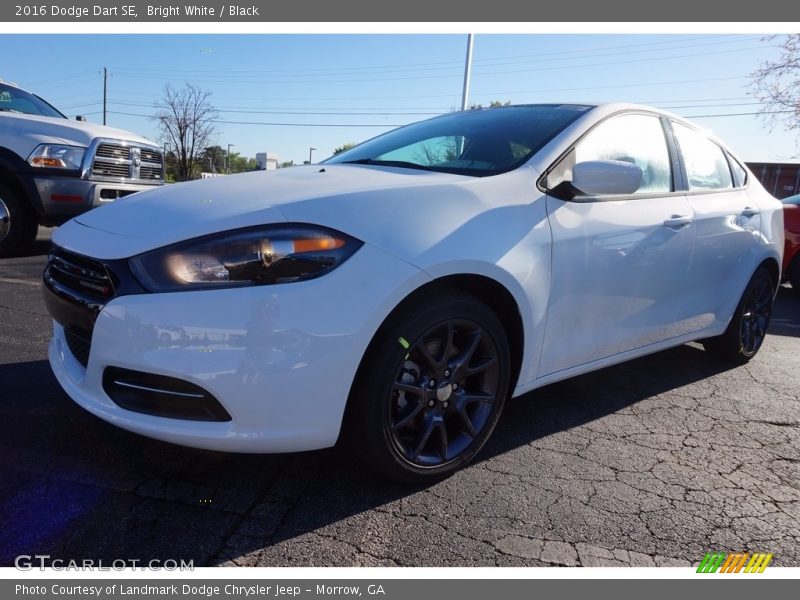 Bright White / Black 2016 Dodge Dart SE