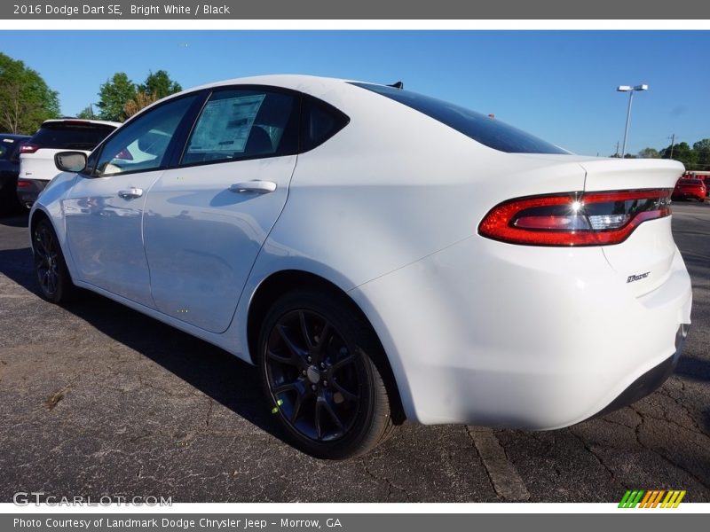Bright White / Black 2016 Dodge Dart SE