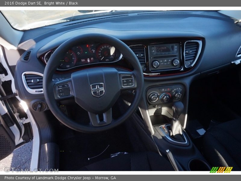 Bright White / Black 2016 Dodge Dart SE