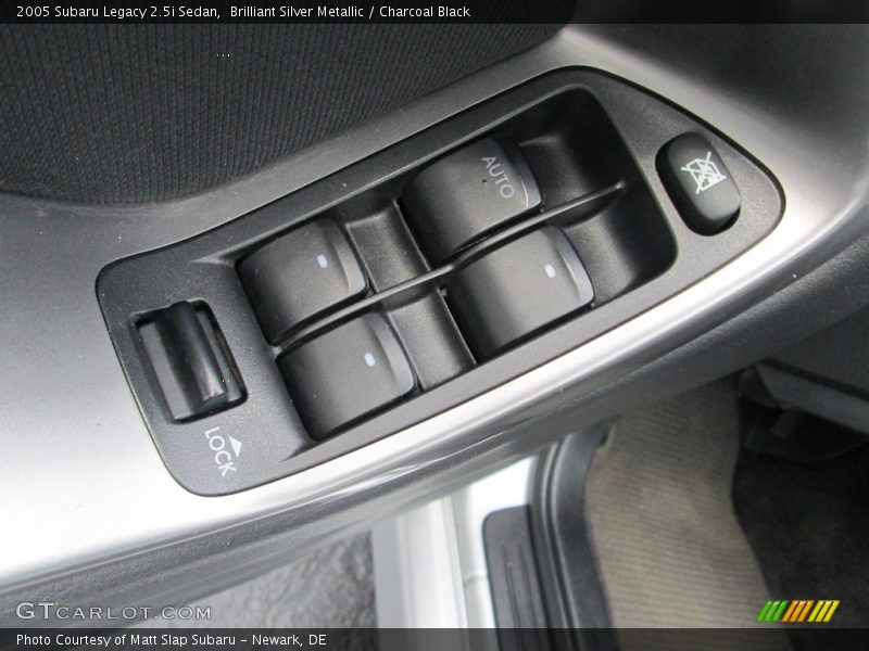 Brilliant Silver Metallic / Charcoal Black 2005 Subaru Legacy 2.5i Sedan