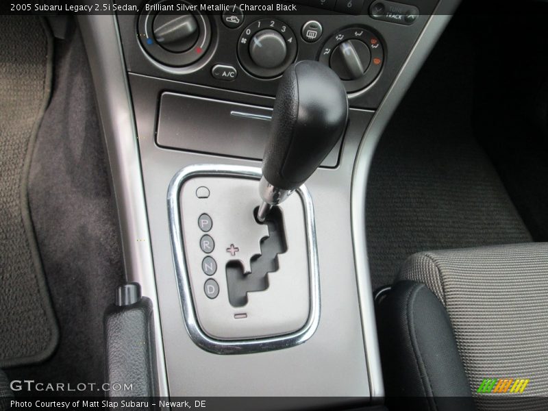 Brilliant Silver Metallic / Charcoal Black 2005 Subaru Legacy 2.5i Sedan