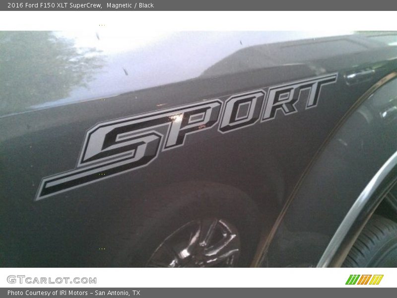 Magnetic / Black 2016 Ford F150 XLT SuperCrew